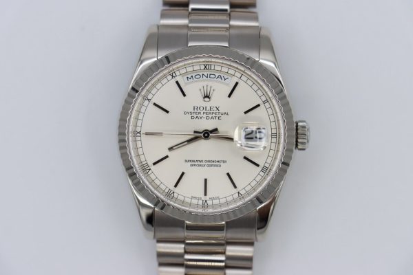 Rolex Day-Date 118239 Silver Stick Dial 18K White Gold President Heavy Clasp