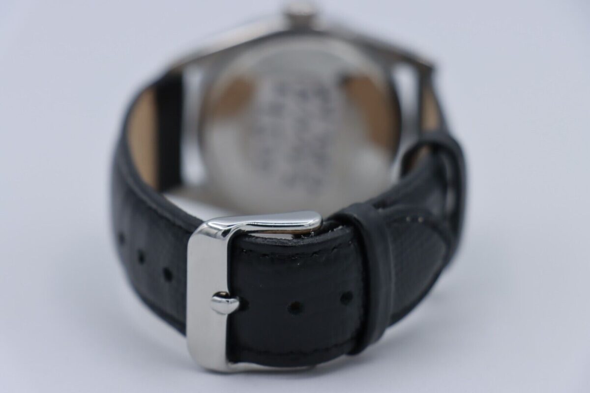 Rolex Date 1501 Silver Linen Dial 34mm Engine Turned Bezel Leather Strap - Image 7