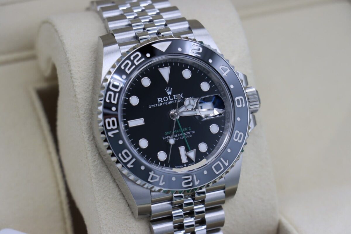 Rolex GMT-Master II 126710GRNR Bruce Wayne Jubilee Band Full Set FRESH CARD 2024 - Image 11
