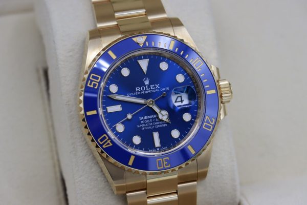 Rolex Submariner 126618LB Blue Dial & Bezel 18K Oyster Band Box & Papers 2023 - Image 11