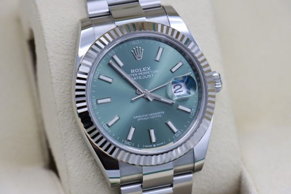 Rolex Datejust 41 126334 Mint Green Dial Oyster Band Box & Papers Year 2023 - Image 11