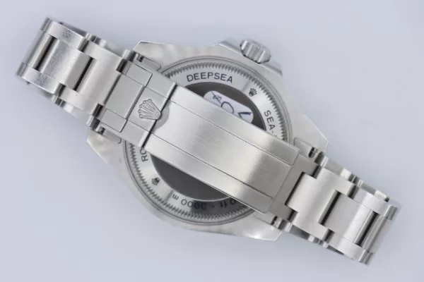 Rolex Sea-Dweller DeepSea 116660 Black Dial & Bezel Oyster Band 44mm Circa 2009 - Image 4
