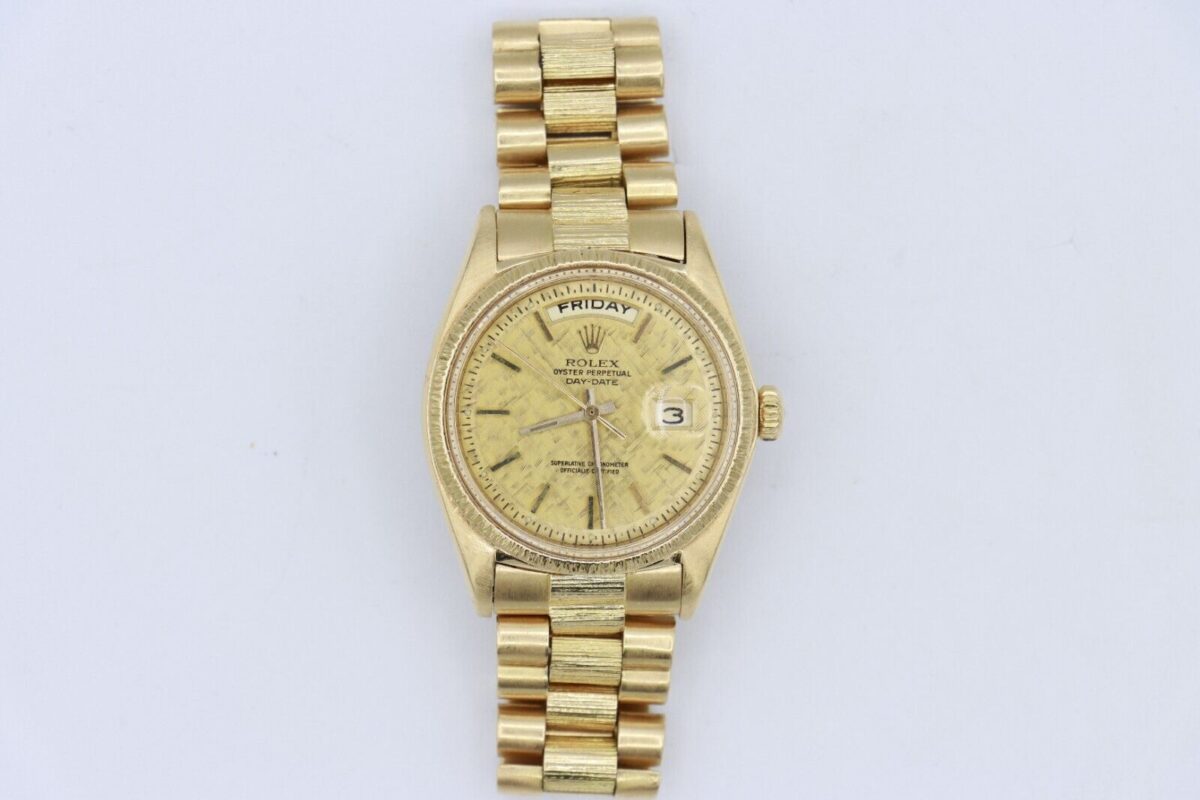 Rolex Day-Date 1807 Champagne Linen Dial 18K Barked President Circa 1972 - Image 2