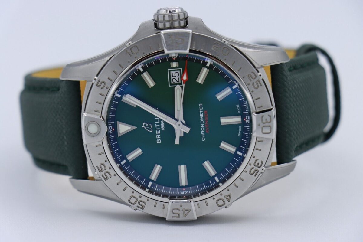 Breitling Avenger 42 A17328 Green Dial Leather Strap Box & Papers Year 2024 - Image 5