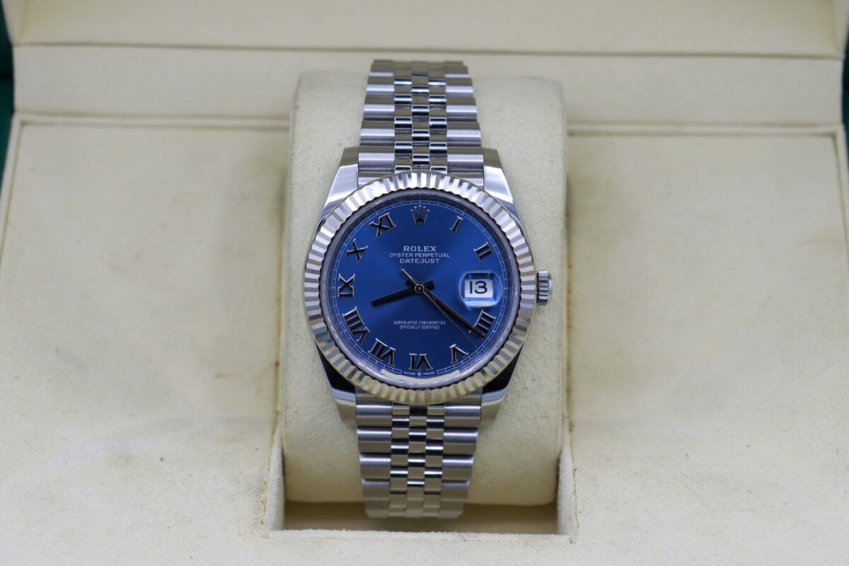 Rolex Datejust 41 126334 Azure Blue Roman Dial Jubilee Band Fluted Bezel 2022 - Image 9