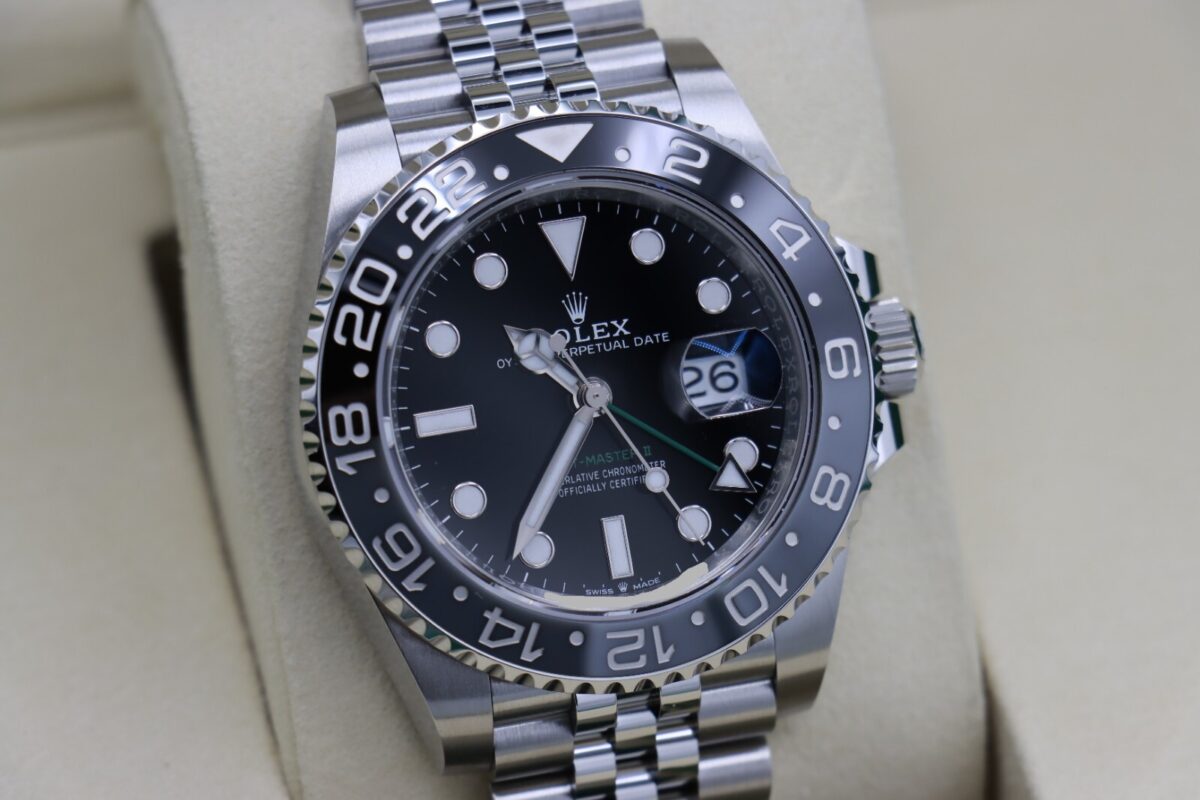 Rolex GMT-Master II 126710GRNR "Bruce Wayne"Jubilee Band UNWORN Year 2025 - Image 11