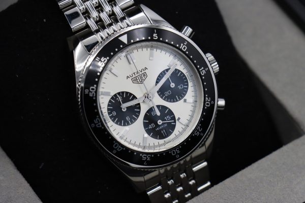 TAG Heuer Autavia Heritage CBE2111 Silver Dial Chronograph Limited Edition - Image 11