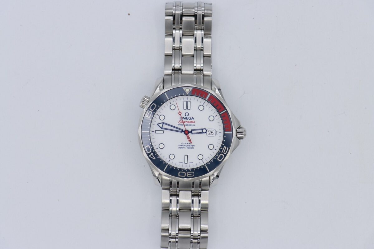 Omega Seamaster 300m 212.32.41.20.04.001 Commander's Watch James Bond Full Set - Image 2