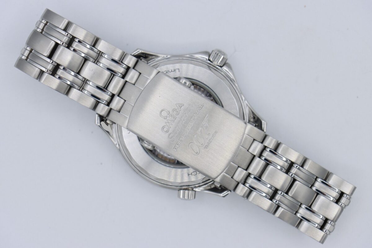 Omega Seamaster 300m 212.32.41.20.04.001 Commander's Watch James Bond Full Set - Image 4