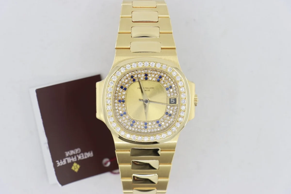 Patek Philippe Nautilus 3800/103 Pave Diamond & Sapphire Dial Circa 1984 - Image 4