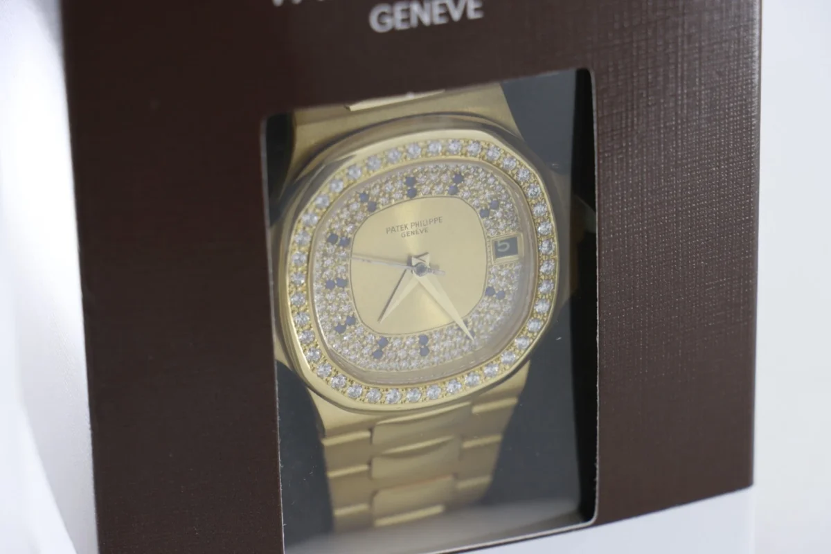 Patek Philippe Nautilus 3800/103 Pave Diamond & Sapphire Dial Circa 1984