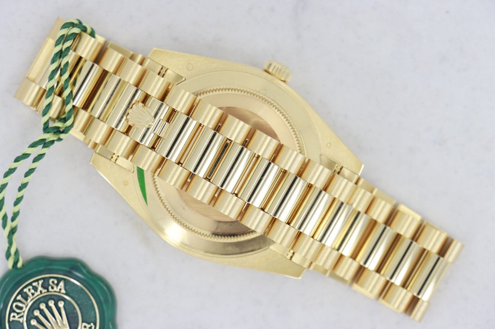 Rolex Day-Date 40 228238