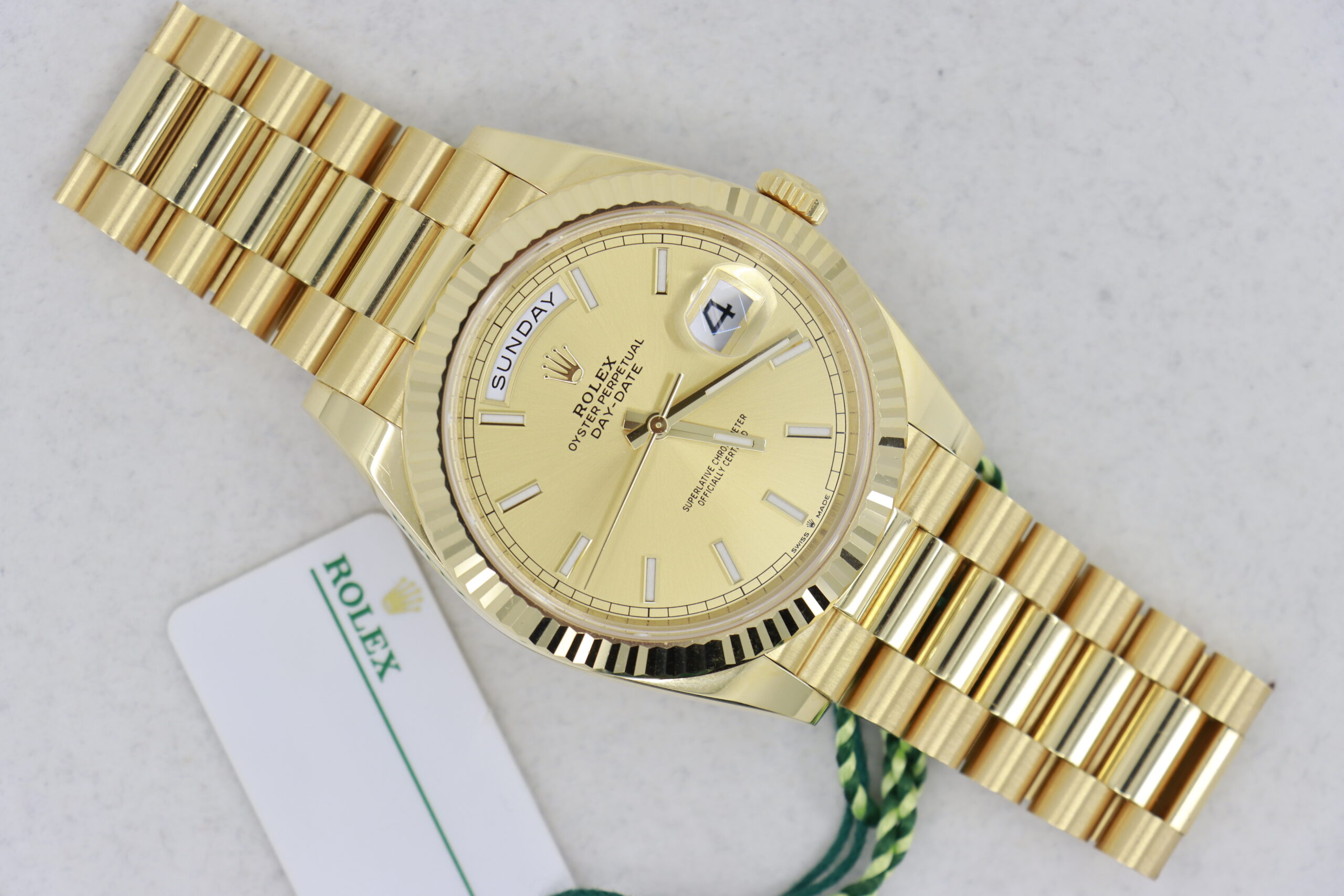 Rolex Day-Date 40 228238 Champagne