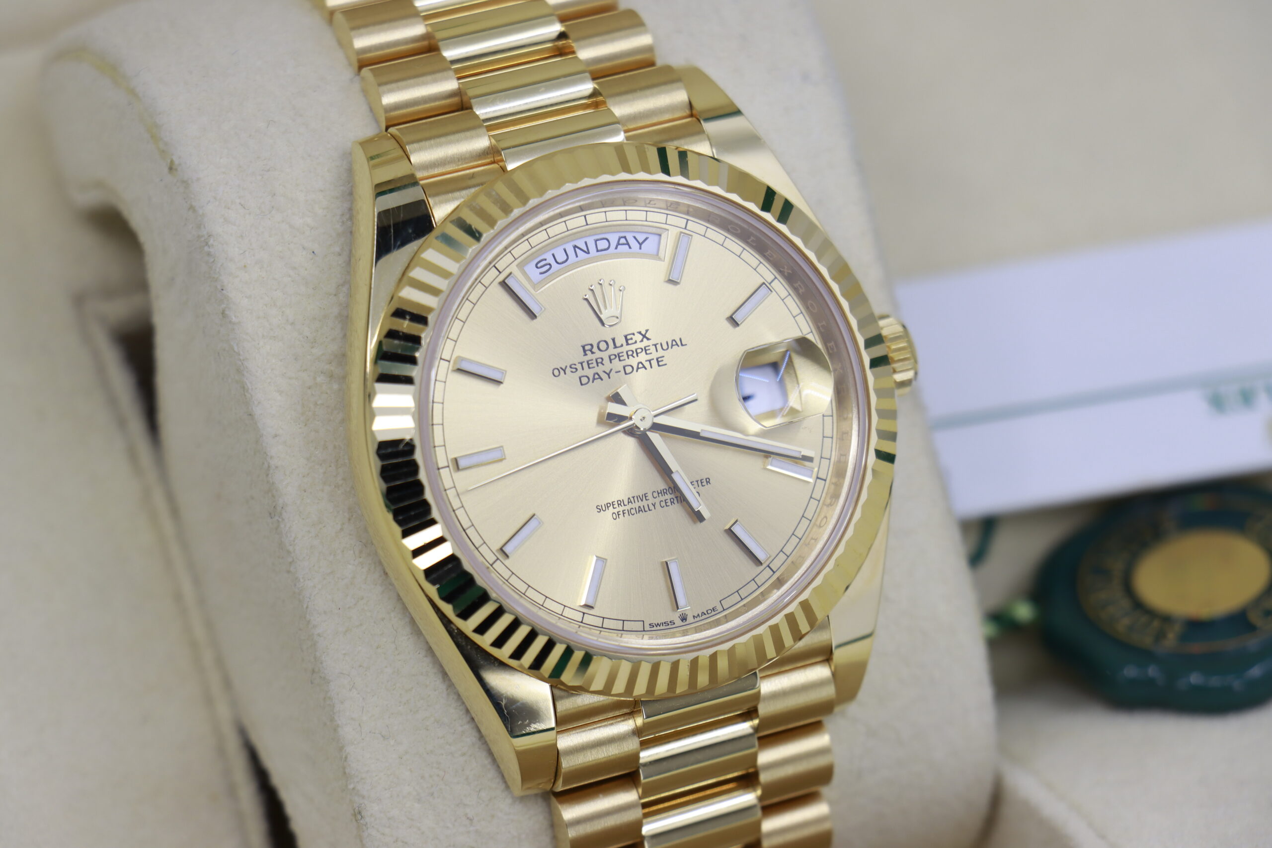 Rolex Day-Date 40 228238 Champagne