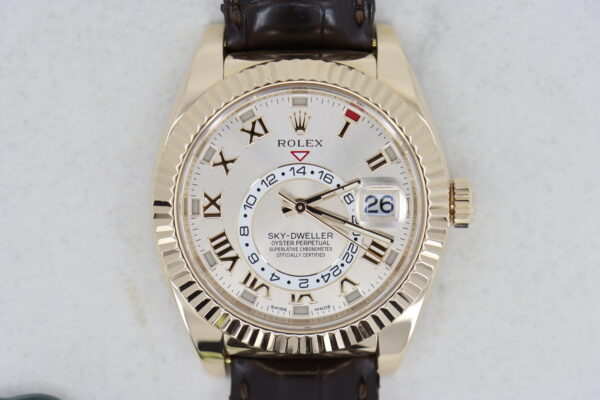Rolex Sky-Dweller 326135 Sundust Roman Dial
