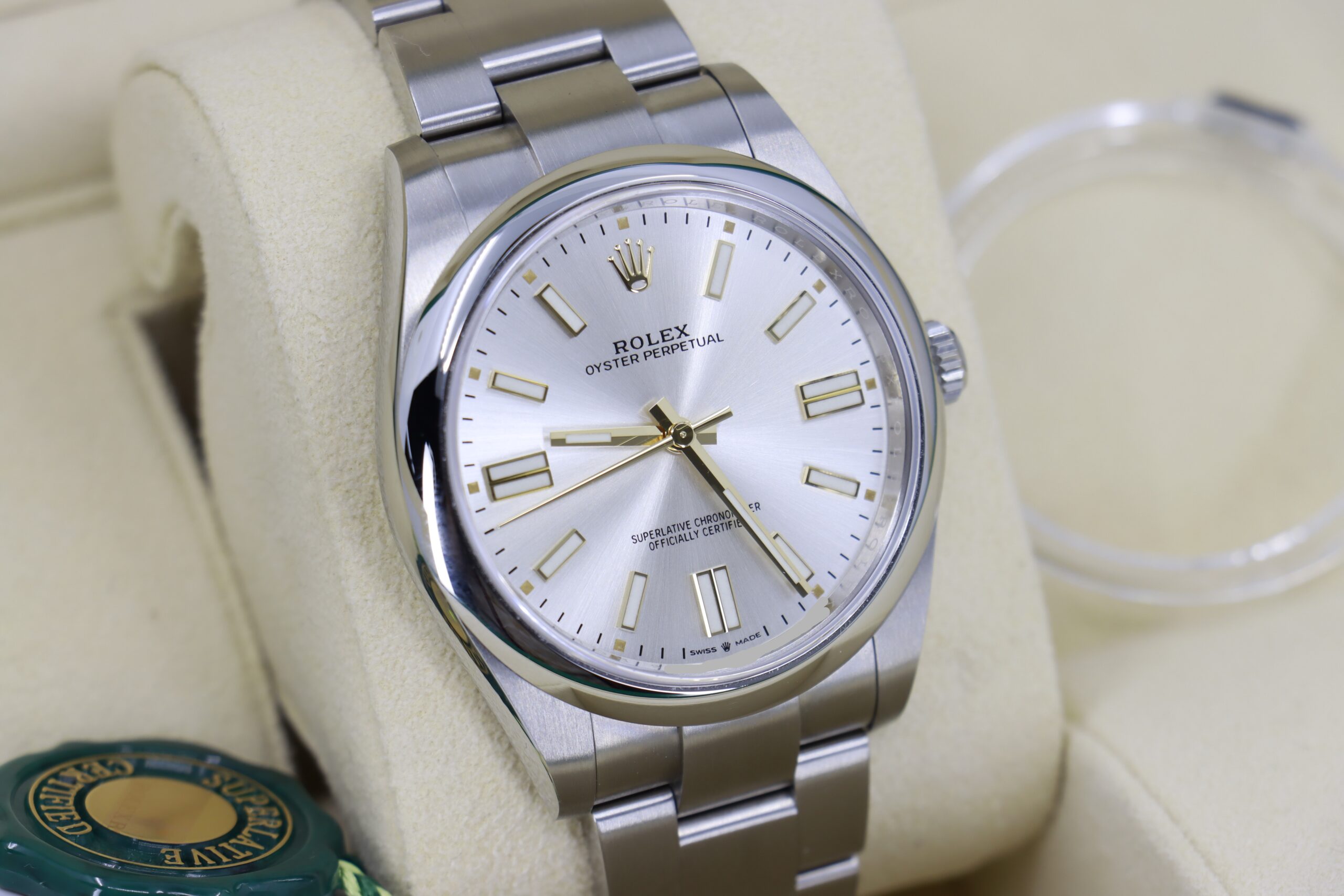 Rolex Oyster Perpetual 124300 41mm Silver Dial